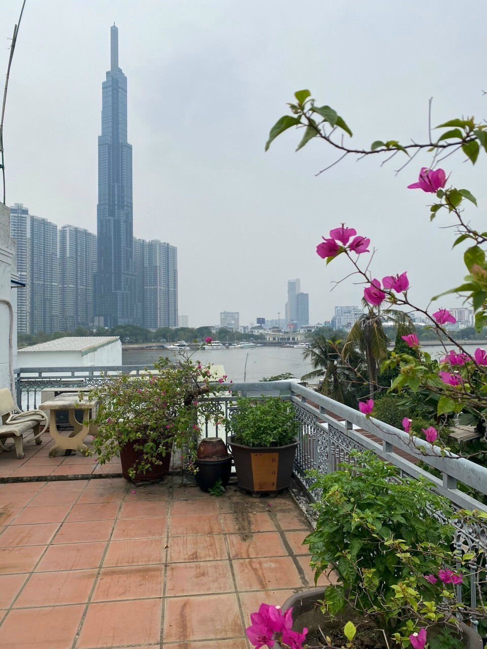 Biệt thự view sông phường Bình An, 16x16, cn 252m2, 4 lầu, giá 42 tỷ