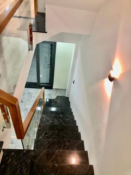 Bán nhà góc 2 Mt hẻm 8m cmt8 P13 Q10 Giá tốt nhất thị trường 