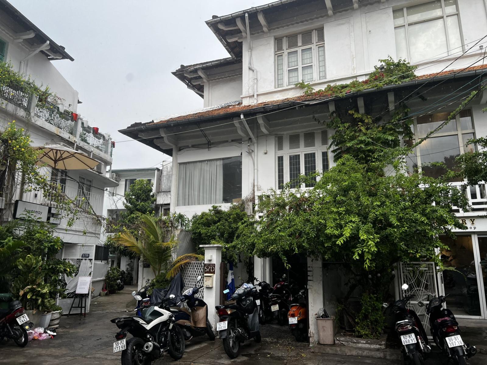 Bán gấp căn nhà rẻ nhất mặt tiền đường Võ Văn Tần (2 chiều) phường 5 Quận 3. DT 4x17m, giá 42 tỷ
