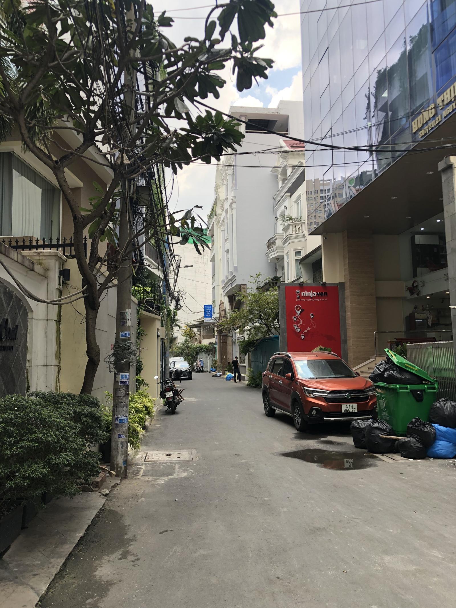 Bán nhà đường Thích Quảng Đức, P4, PN; hẻm xe hơi; 4x25m, giá cực rẻ