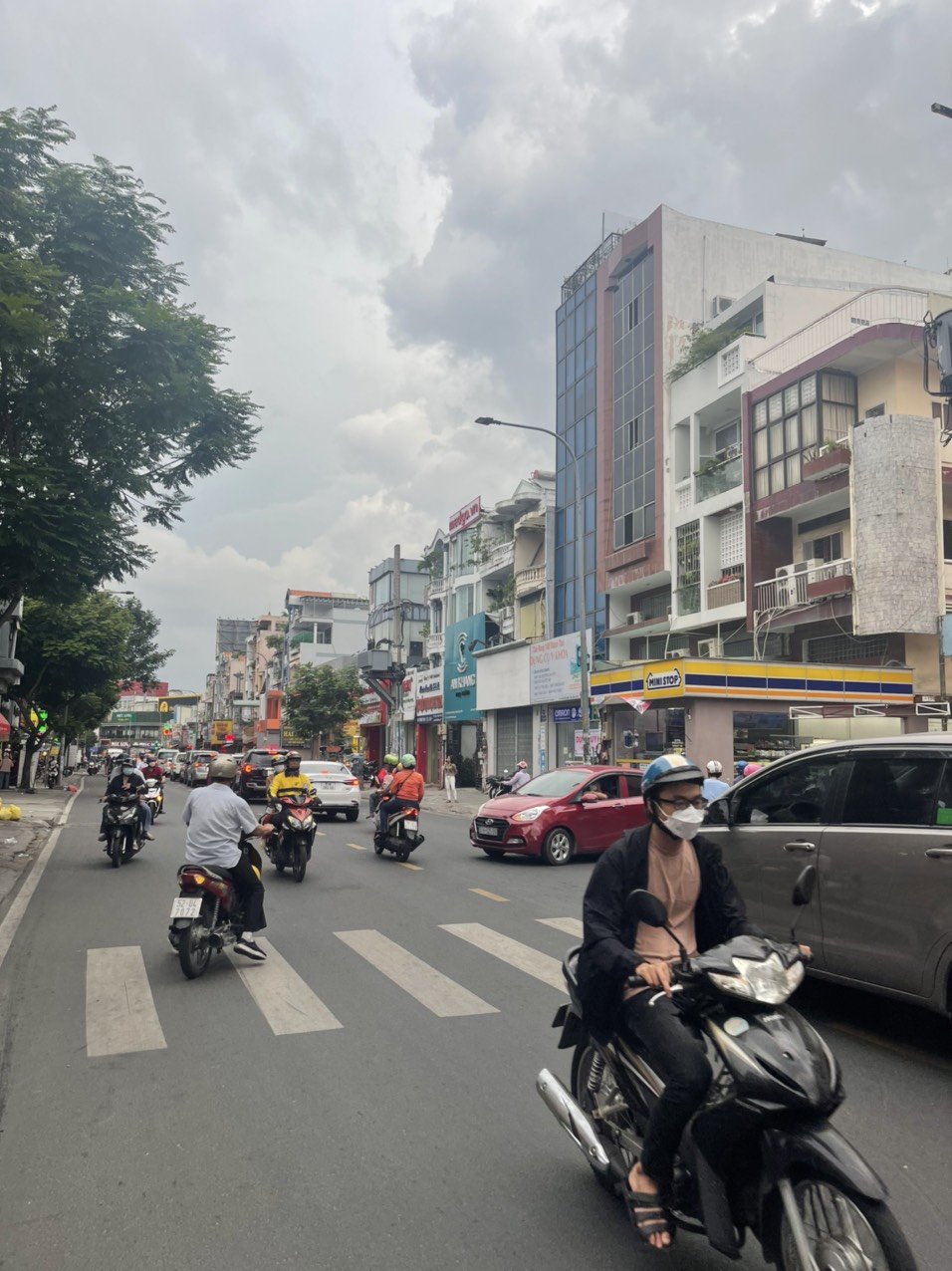 4 x 25m, bán nhà 2 mặt tiền đường Phan Đình Phùng - Phú Nhuận (hẻm sau ko lộ giới - giá 24 tỷ TL)