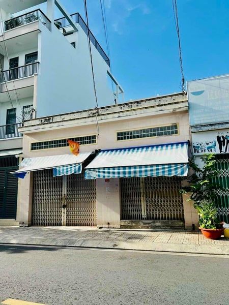 Bán nhà mặt phố tại Đường Lê Niệm, Phường Phú Thạnh, Tân Phú, Tp.HCM diện tích 149.1m2  giá 18.3 Tỷ