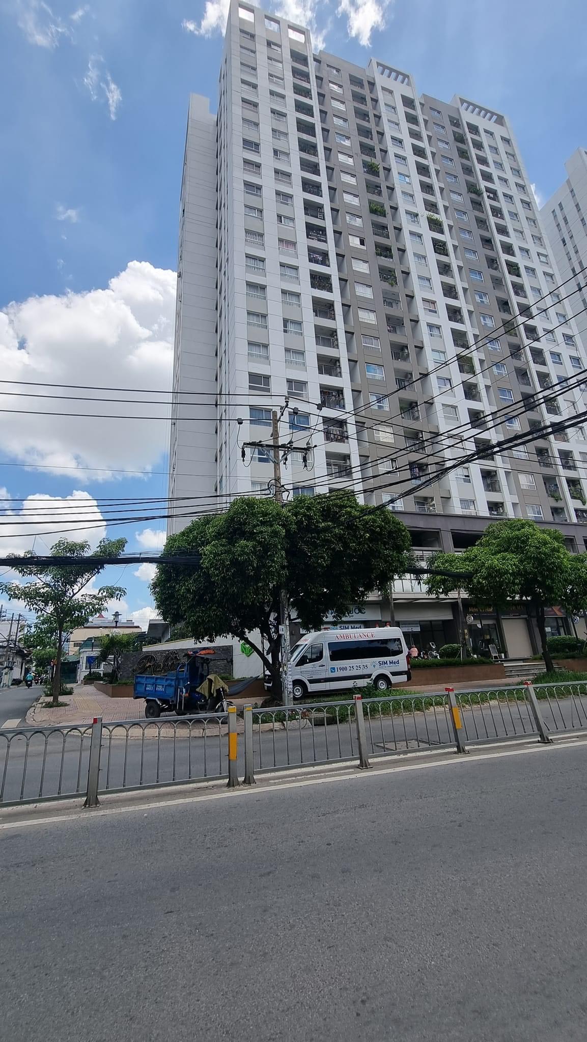 Bán Nhà Cấp 4, 2 MT Hoà Bình - Tô Hiệu, DT 3022m2 (25x120m), giá 209 tỷ