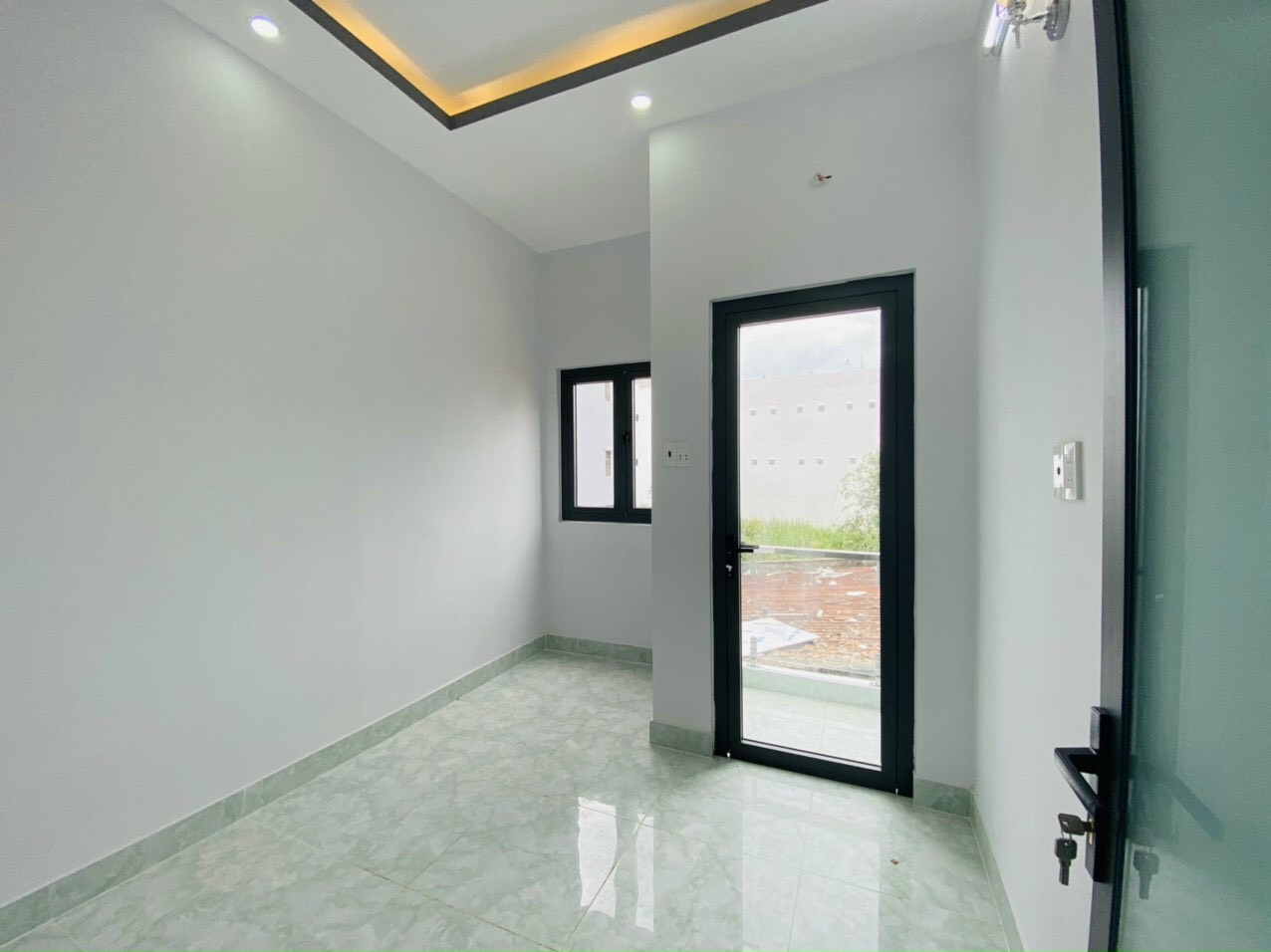 Bán nhà mới hoàn thiện - 2581 Huỳnh Tấn Phát, Phú Xuân, Nhà Bè