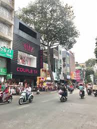 Bán nhà đường Nguyễn Gia Trí ngang 12x18m CN 211,1m2 nhà 1 trệt 2 lầu. Giá 35.5 tỷ LH  0938061333