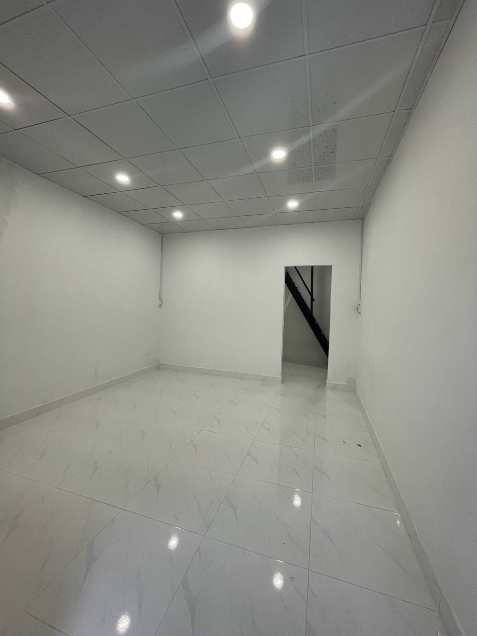 Bán nhà hẻm 116 Tô Hiến Thành, P15, Q10.
