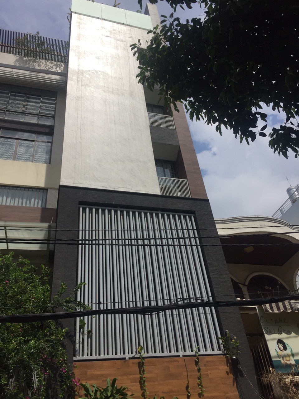 Bán tòa nhà 7 tầng – ngay Cống Quỳnh – Nguyễn Thị Minh Khai Q.1, DT: 4m x 18m , chỉ 23,5 tỷ TL