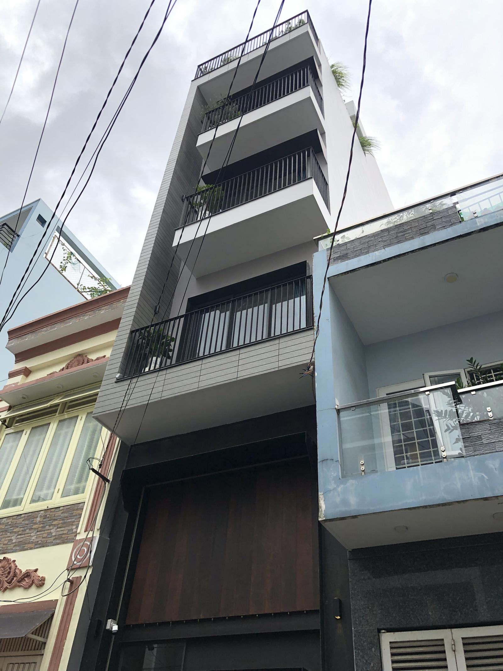 Bán nhà mặt tiền Phùng Văn Cung, P2, Phú Nhuận; DT: 4x15m; nhà 5 tầng mới