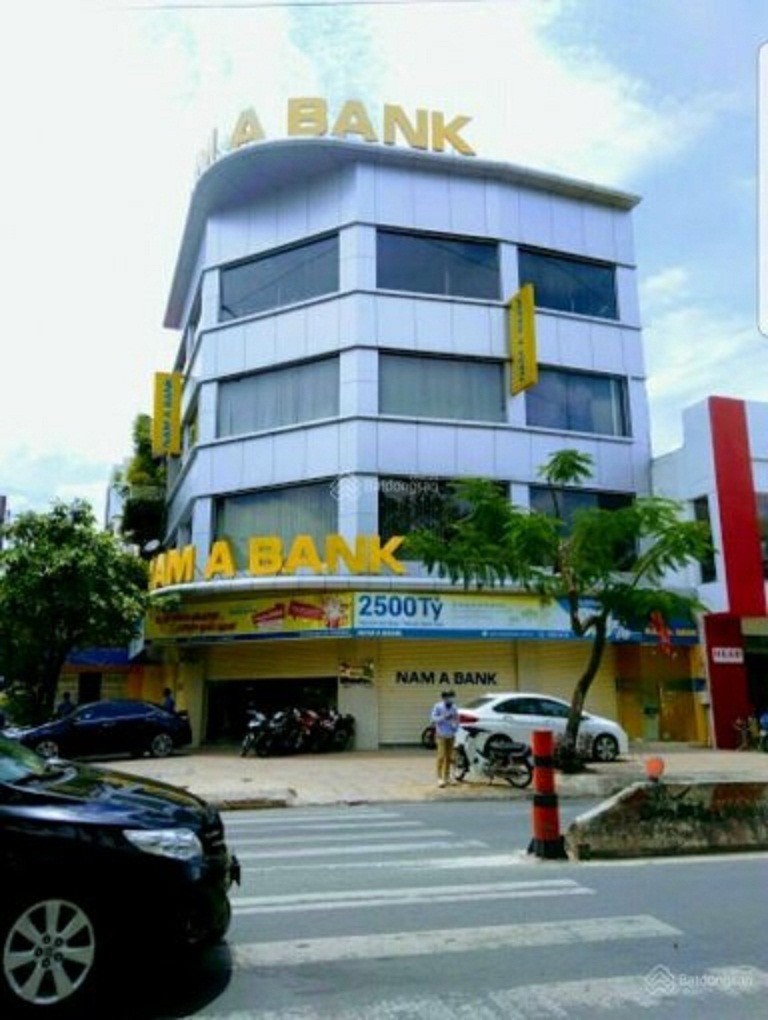 MT Lý Thường Kiệt P15 Q11 DT: 12 x 14m, nở hậu 18m55. Dtkv 284m2