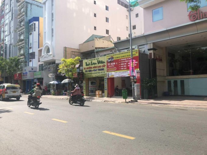 Cần bán 2 mặt tiền Trần Hữu Trang, Q. Phú Nhuận (8x19m) - 23.5 tỷ TL