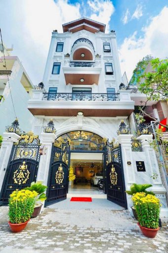 Cần bán căn Villa đẹp lung linh diện tích 110m2 thuộc cung đường Lê Văn Sỹ giá siêu tốt