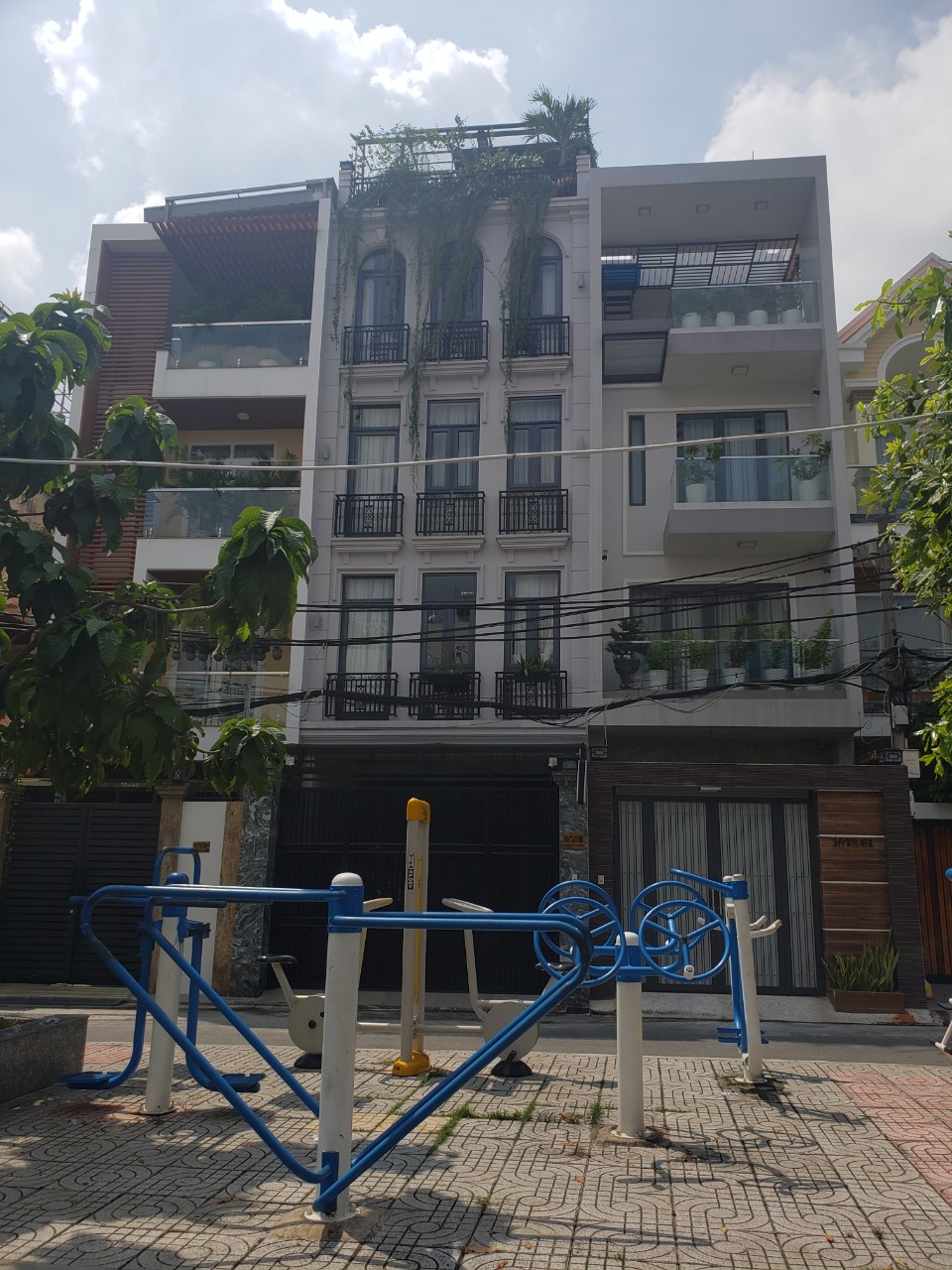 Bán nhà mặt tiền đường Nghĩa Phát, P.7, Tân Bình. DT (5.2x18m NH 5.5m) 2 tầng giá 12.5 tỷ