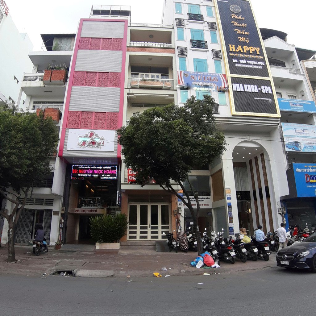 Bán nhà góc 2MT Nguyễn Chí Thanh - Sư Vạn Hạnh P9 - Quận 5, DT 8.2x18m, giá bán gấp 52 tỷ TL