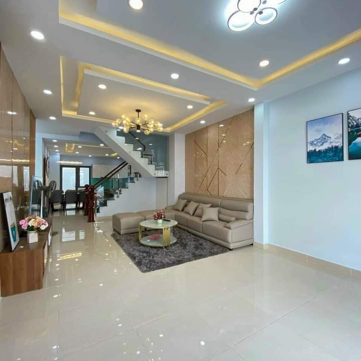 Nhà 4 lầu, DT Lớn 82M2, đường Hoàng Hoa Thám, P.12 – 13.3 TỶ.