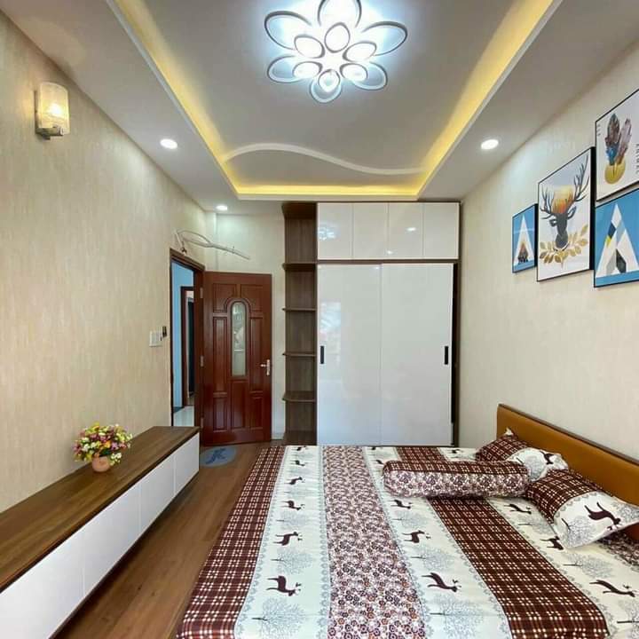 Nhà 4 lầu, DT Lớn 82M2, đường Hoàng Hoa Thám, P.12 – 13.3 TỶ.