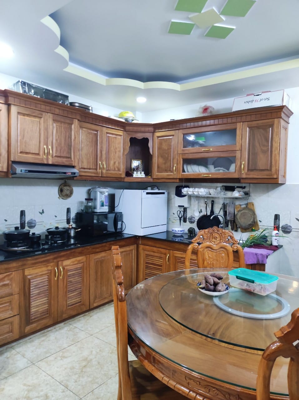 BÁN NHÀ ĐẸP - DT RỘNG - XE HƠI VÀO NHÀ - CHỈ 6.3 tỷ Phường 14 Gò Vấp