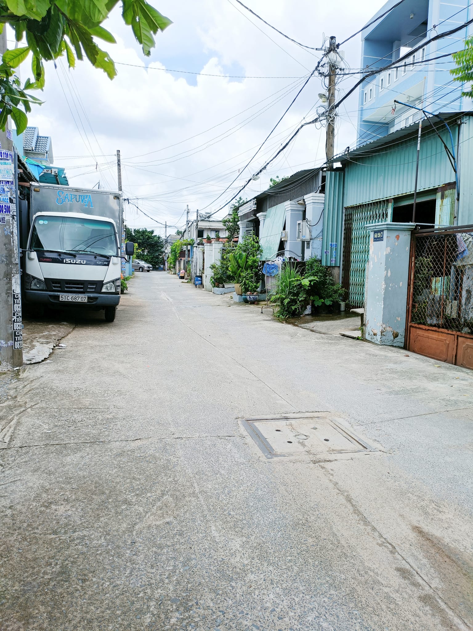 1 căn duy nhất, Bán nhà gần chợ Tân Chánh Hiệp phường Trung Mỹ Tây, 122m2, giá 5.45 tỷ.