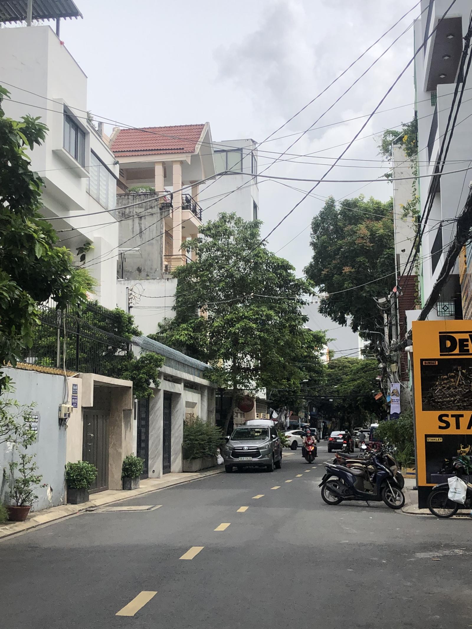 Chính chủ cần bán căn nhà hẻm nội bộ 10m Nguyễn Văn Trỗi XD: Hầm + 6lầu chỉ 25 tỷ TL. 