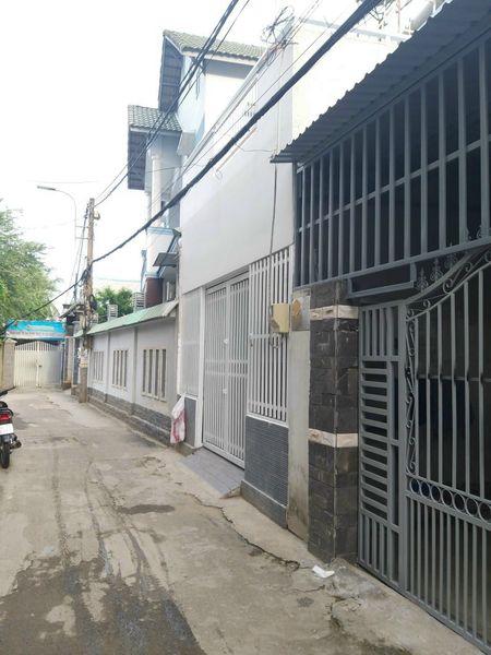 Bán nhà cấp 4 hẻm đường 31 cách Nguyễn Duy Trinh 200m gần chợ 81m2 (4,5mx18m). ☎ 0903034123