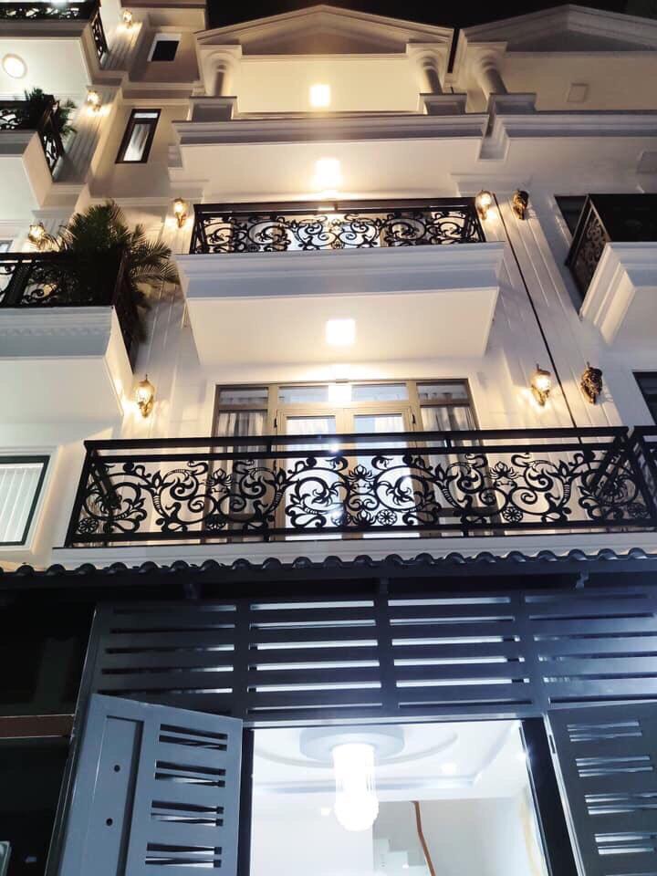 Bán nhà đẹp 4 lầu gần mặt tiền Phạm Văn Hai, 3.7*17.5m, vừa ở vừa cho thuê, giá 9.7 tỷ thương lượng