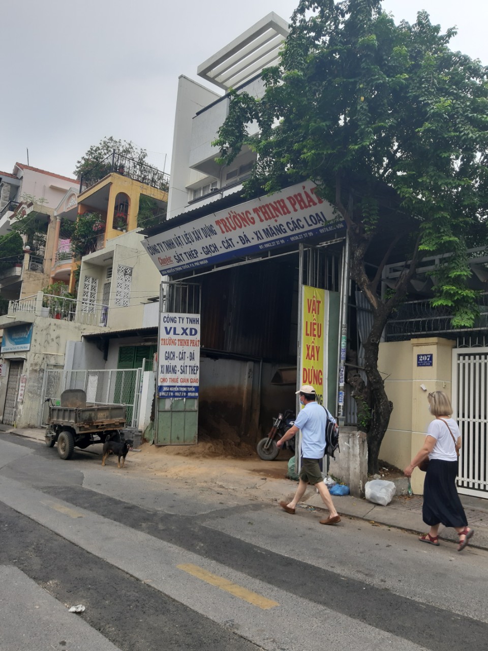 mặt tiền đường Nguyễn Trọng Tuyển, DT 6.5x 24, công nhận 162m2, giá chỉ 203 tr/m2