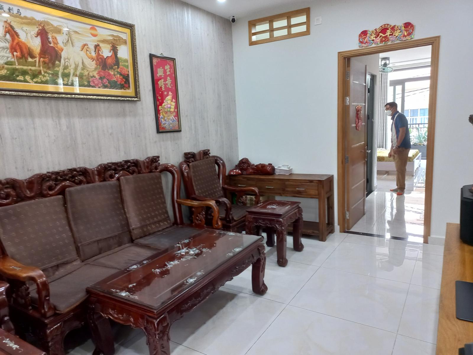 Cần đổi nhà mới bán gấp căn nhà cấp 4 HXH 6m Trần Văn Quang, 4 x18m, 8.3 tỷ TL