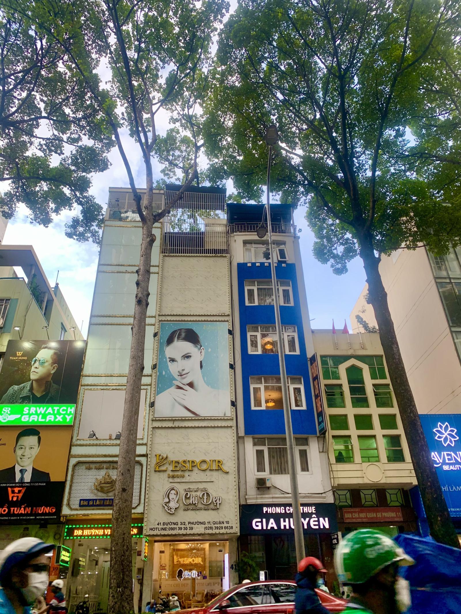 Bán nhà 5 tầng Quận 1 Ngay Đinh Tiên Hoàng-Trần Quang Khải 5.5x18m cho thuê 100T giá 30tỷ