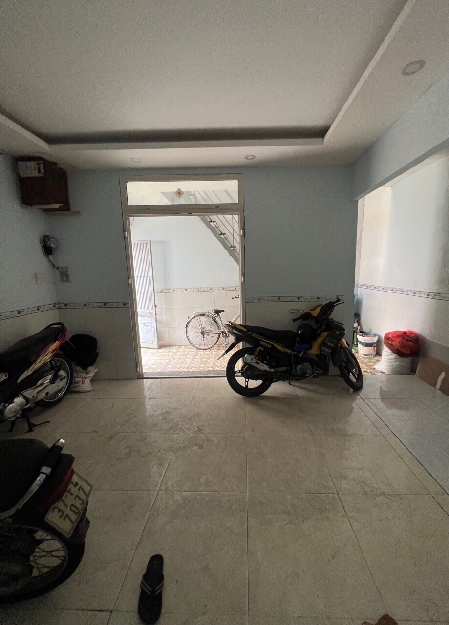Bán dẫy trọ Huỳnh Tấn Phát Quận 7, dt 70mv 6pn, ngang 5m chỉ 4.4 tỷ