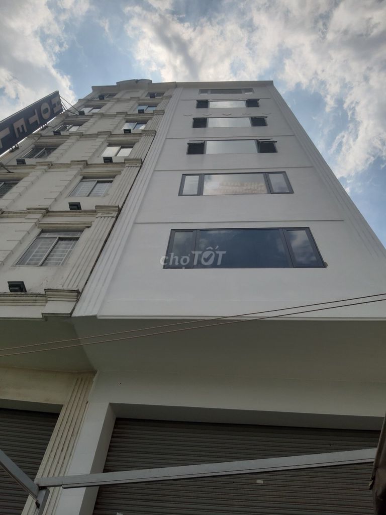 Nhà MT Lũy Bán Bích 4.5x28 7 Lầu Thang Máy P Tân Thánh Giá 23T
