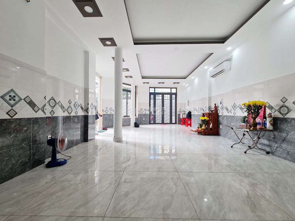 Góc 2MT Lũy Bán Bích 4.8x23 3 Lầu ST  P. Hòa Thạnh Giá 19.5 Tỷ