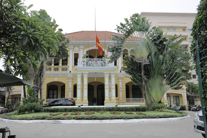 Bán khách sạn 3 mặt thoáng Yersin, Nguyễn Thái Bình, Quận 1, DT 8,2x24m, NH 18m, hầm 6 lầu. 110 tỷ