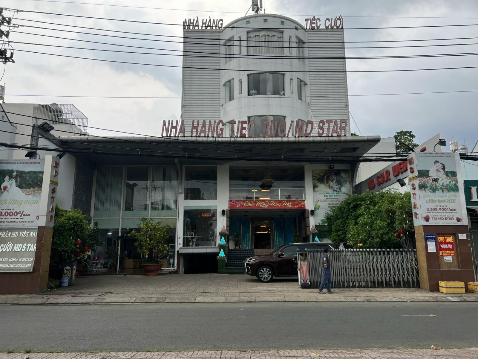 Chính chủ cần bán gấp nhà hàng tiệc cưới 74 Đ.D9 Tây Thạnh, Tân Phú.