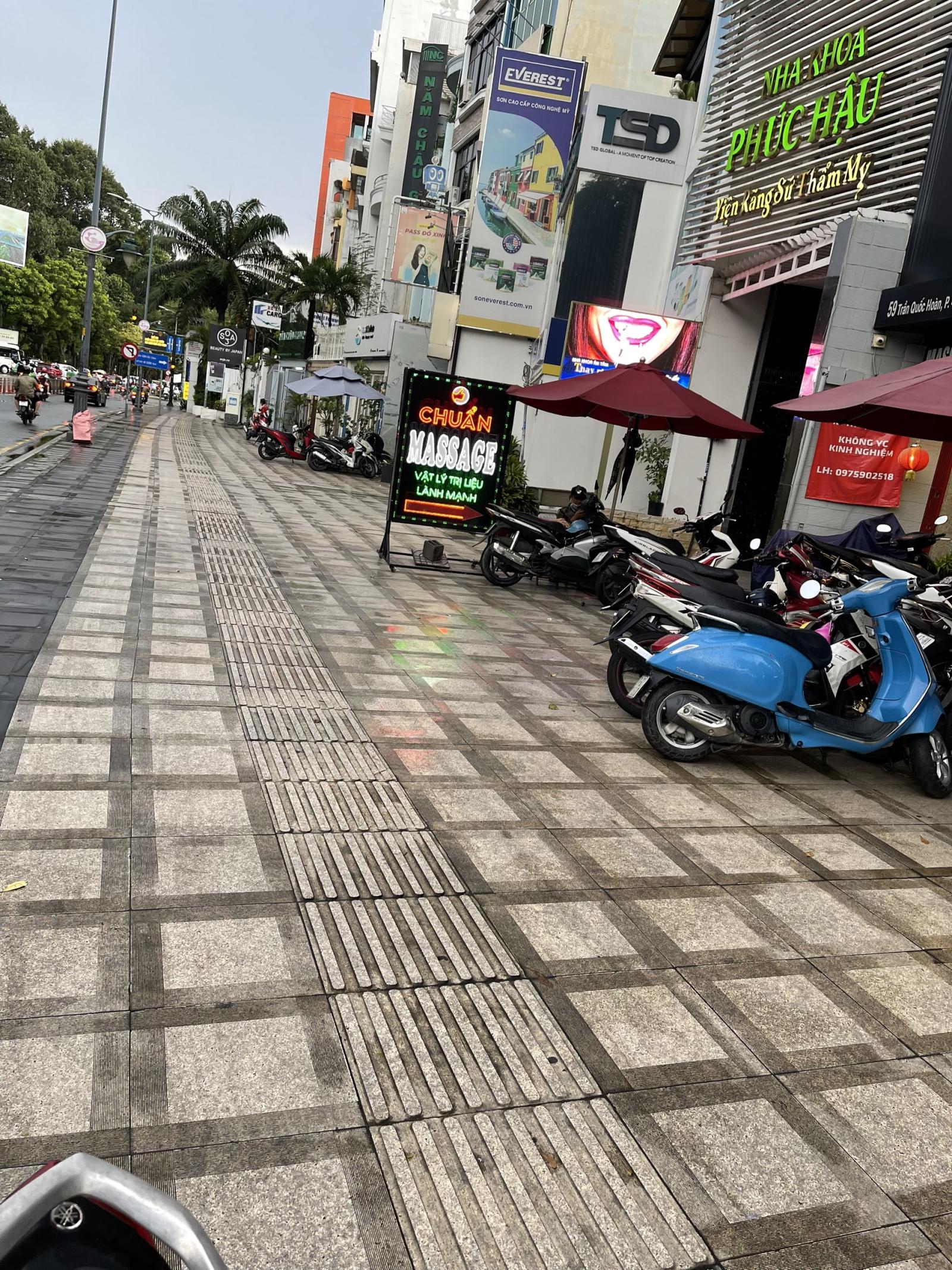 Bán Nhanh trong Tháng 9/2022. Mặt tiền Trường Sơn P2 Tân Bình 7x28m, 7 Lầu