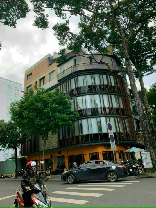 Ngộp Bank bán gấp căn góc 2 MT Hoa Phượng Hoa Đào P.2 Q.Phú Nhuận 16x28 Cn:277m²Giá:52 tỷ TL 0917331788