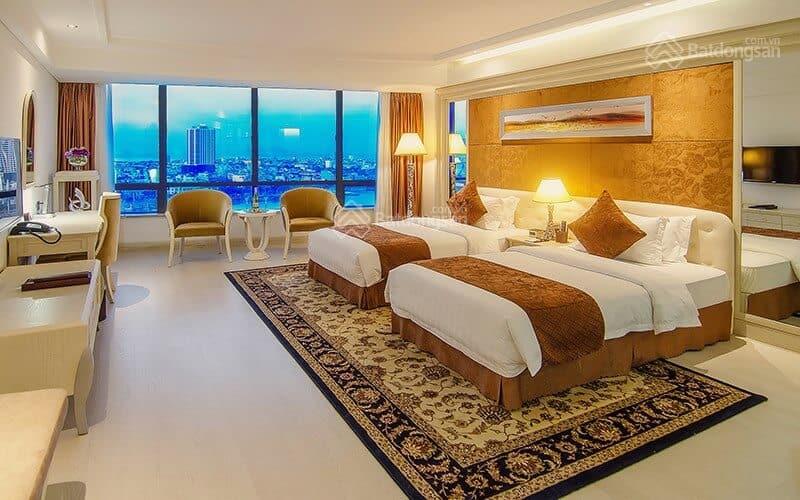 Bán khách sạn 2 sao, 10 tầng, đường Lam Sơn, Q. Tân Bình. Chỉ 85 tỷ gọi 0938061333