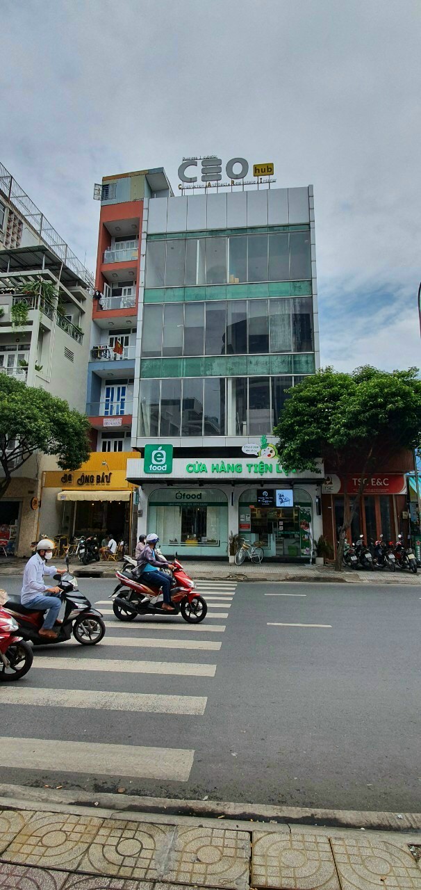 Bán nhà mặt tiền Nguyễn Tiểu La, Quận 10 gần ĐH Kinh Tế, (5x15.5m xây full). 7 tầng