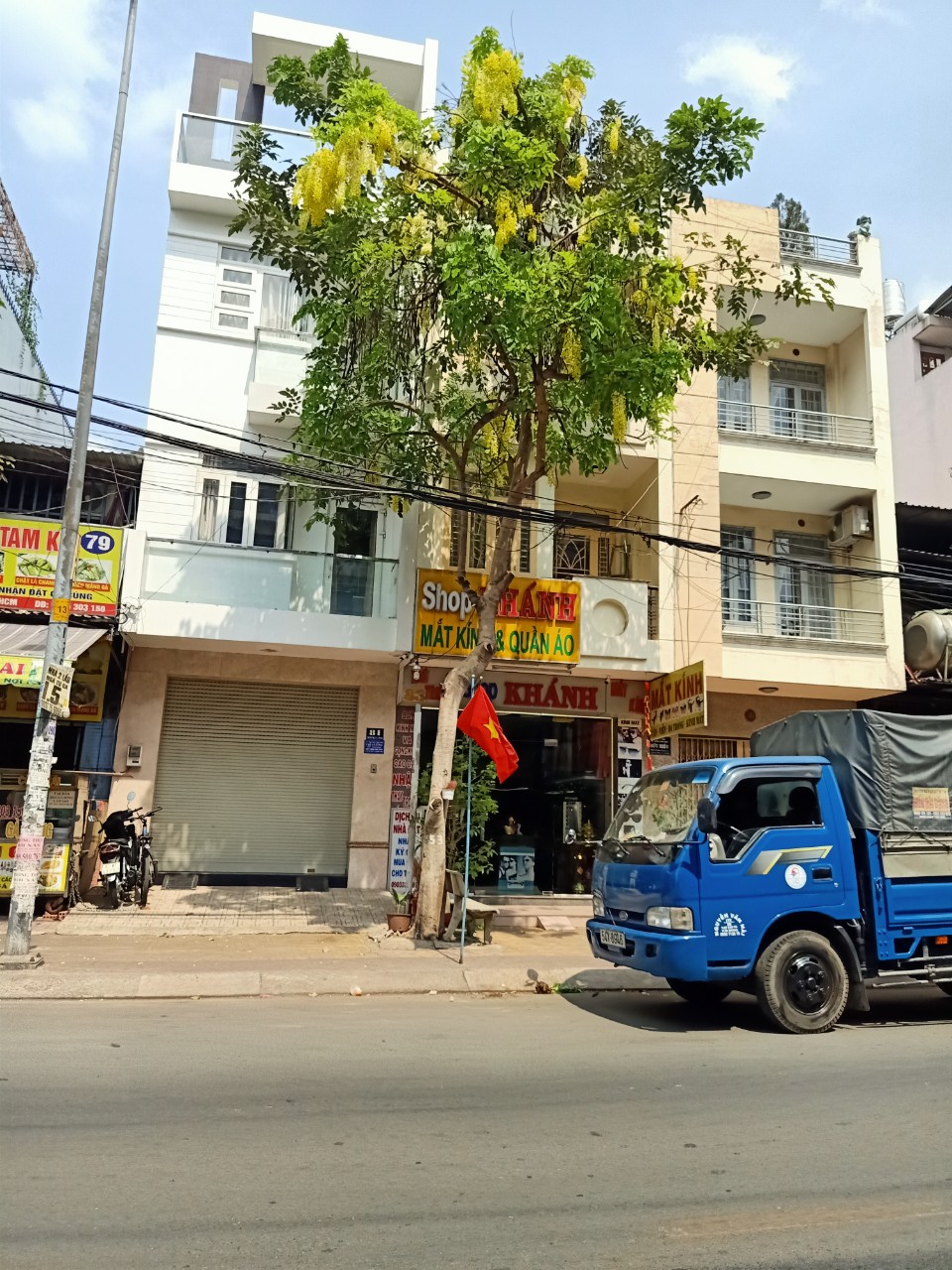 Bán nhà ngay chợ Hạnh Thông Tây, HXH 5m diện tích: 4x14m, xây 3 lầu, tại Quang Trung, Phường 11