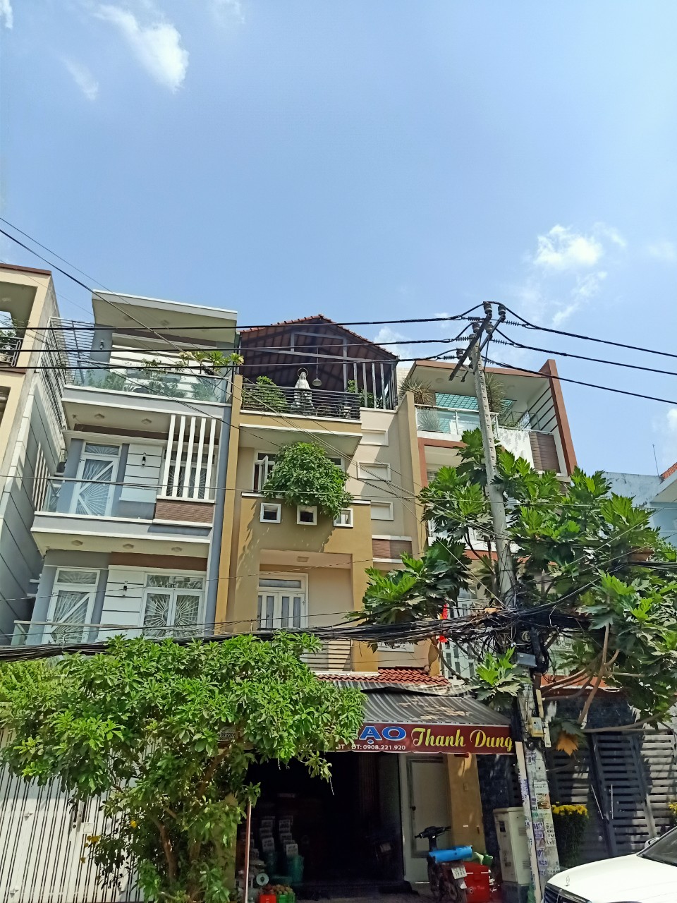 Gia đình cần bán 1 căn ngay chợ cầu Quang Trung P14, Quận Gò Vấp giá rẻ, 4x17m, 3L, 1 trệt chỉ 5tỷ6
