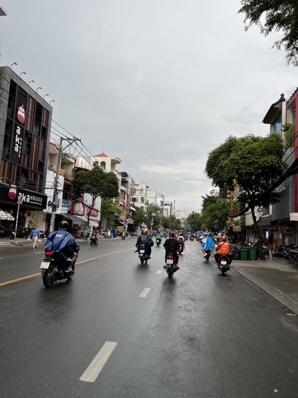 Bán mặt tiền kinh doanh đường Lê Quang Định-Kế Bà Chiểu, 7 tấm, đoạn đường sầm uất 