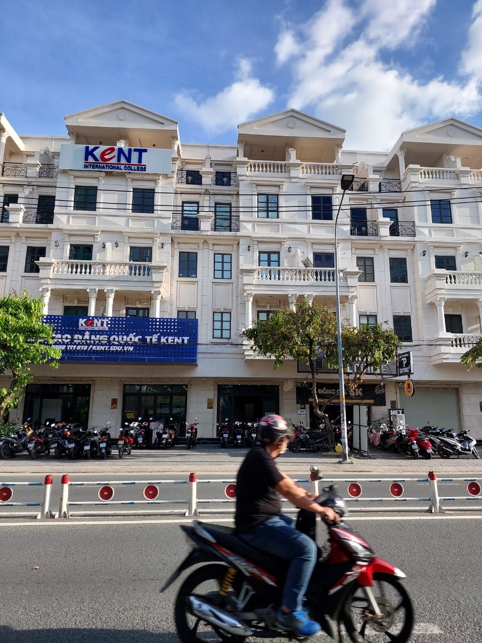 Bán gấp 2 căn nhà phố liền kề Cityland Park Hills MT nguyễn Văn Lượng, hoàn thiện, thang máy, 53 tỷ TL