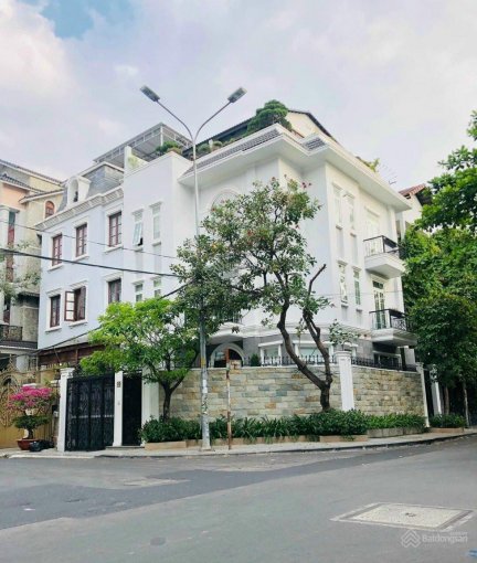 Villa Nguyễn Trọng Tuyển, 9x16m, 5 tầng, Tân Bình, chỉ 34 tỷ