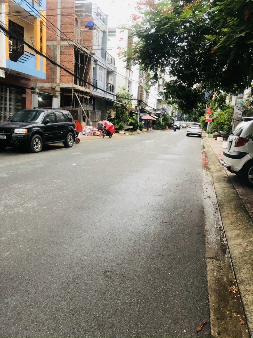 -Bán nhà hẻm xe hơi tới nhà, an ninh, hẻm thông 2 đầu,  đường Hòa Hảo,P05,Quận 10.