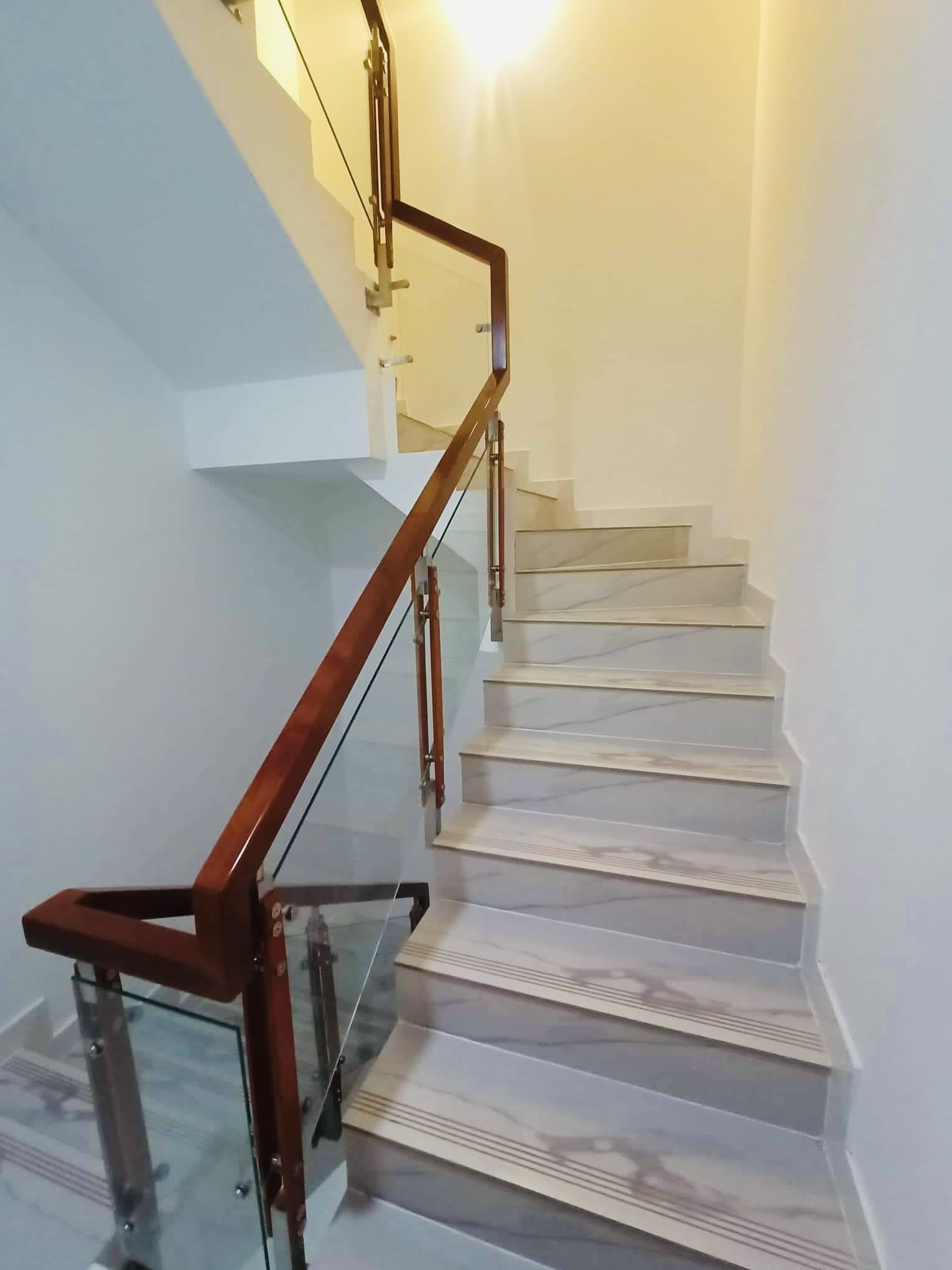  BÁN NHÀ BÌNH TÂN, HXH ĐƯỜNG HƯƠNG LỘ 2, 64m2, 4 TẦNG, 4PN, GIÁ 5.9 TỶ. 