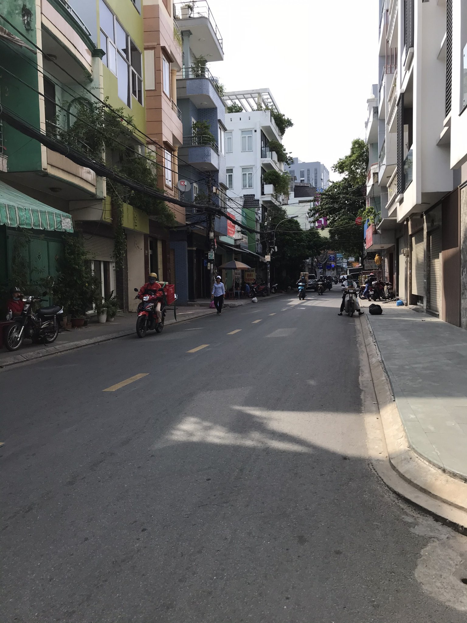 Bán nhà hẻm vip HXH Phổ Quang, P.2, Tân Bình. DT(4x24m) trệt, 1 lầu giá 17.5 tỷ
