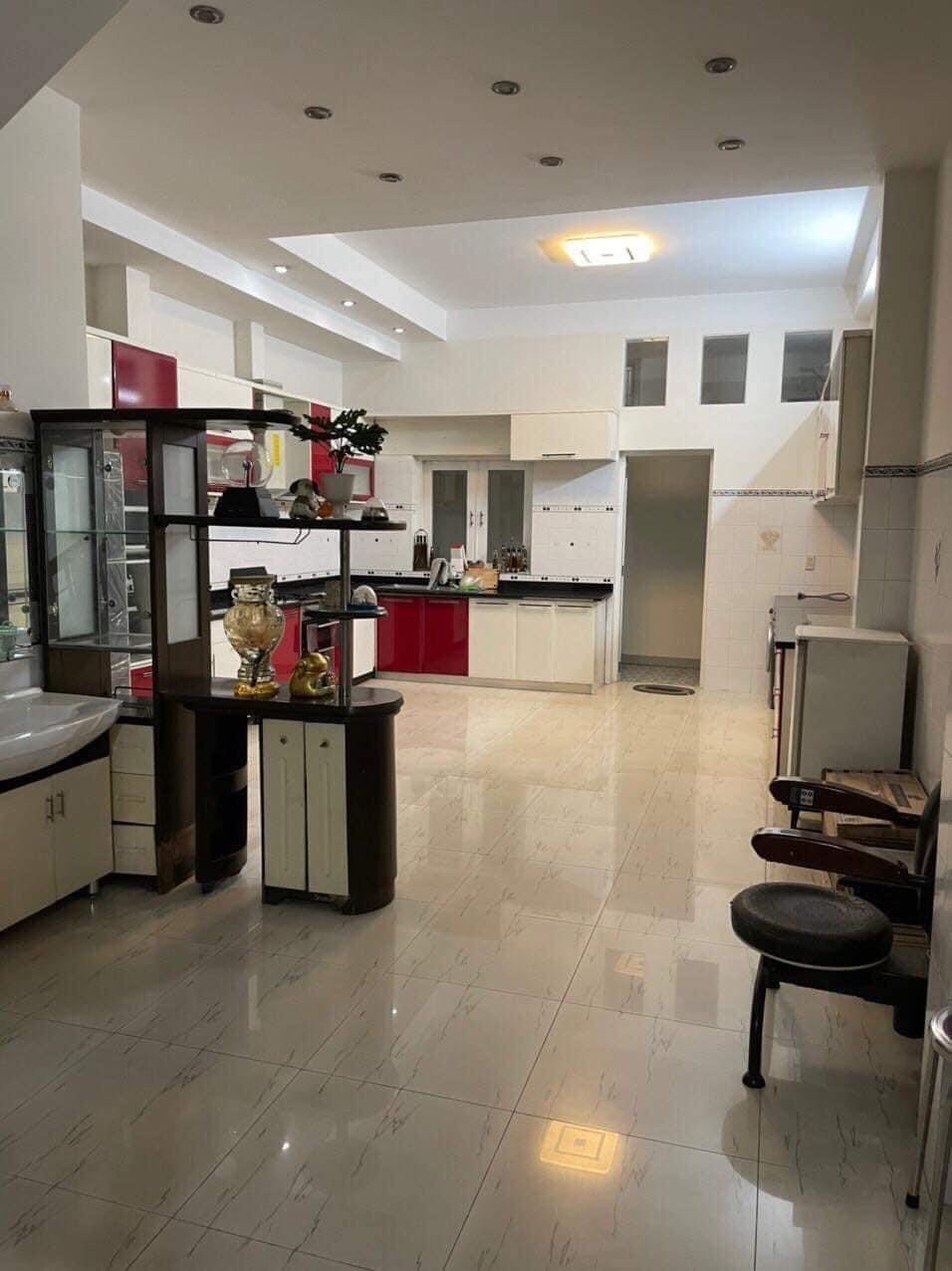 Bán nhà HXT Nguyễn Văn Lượng, ngang 6.5m, 162m2, cấp Tứ, gần CV Văn Hóa, 14 tỷ.