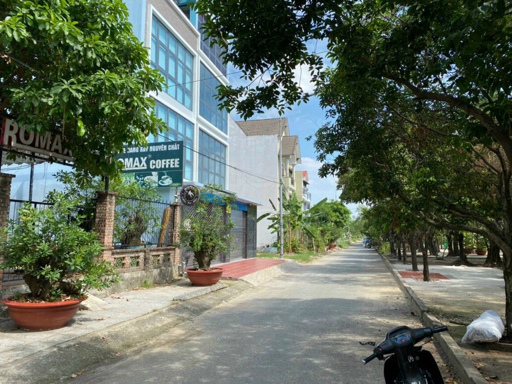 Chính chủ cần tiền bán gấp nhà Lê Thị Riêng - KDC Phú Nhuận, DT 5,7x20m, cấp 4 vuông vức, 6,5 tỷ TL