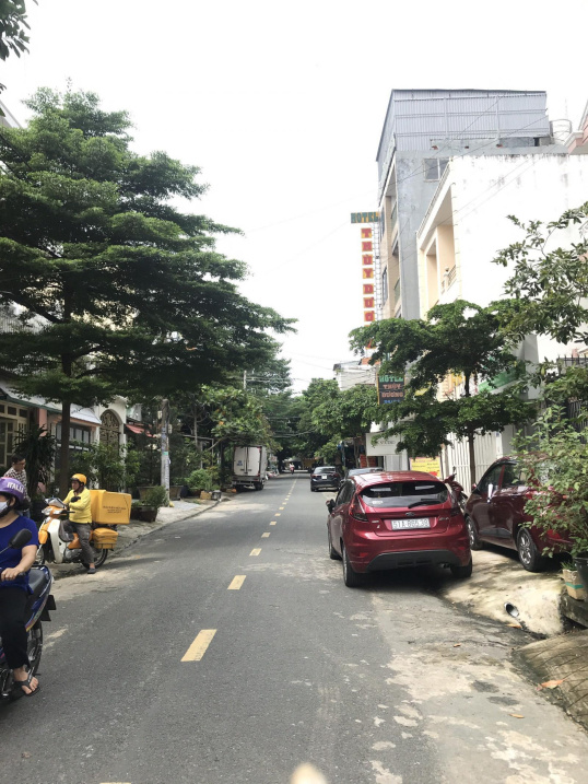 Bán nhà 1 trệt 1 lầu Nguyễn Thị Búp, DT 10.5x15m đường xe hơi 7m giá 8.5 tỷ TL