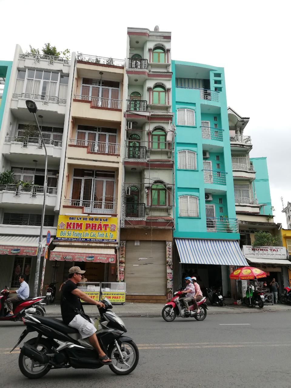Bán nhà mặt tiền đường Lạc Long Quân quận Tân Bình, DT 6x25m giá chỉ 20 tỷ