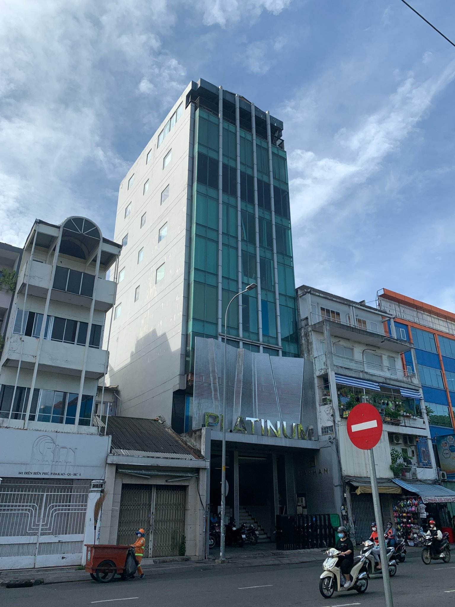 Bán tòa building 2 MT đường Lê Quang Định, P14, Bình Thạnh 7x23m (NH 10m) hầm 6 lầu giá 52.5 tỷ