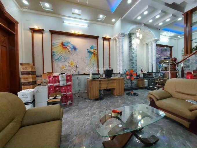 Mặt tiền Nguyễn Thị Kiểu 5x20m, 1 trệt 3 lầu, phường Hiệp Thành, Giá: 13.2 tỷ  LH 0961563246